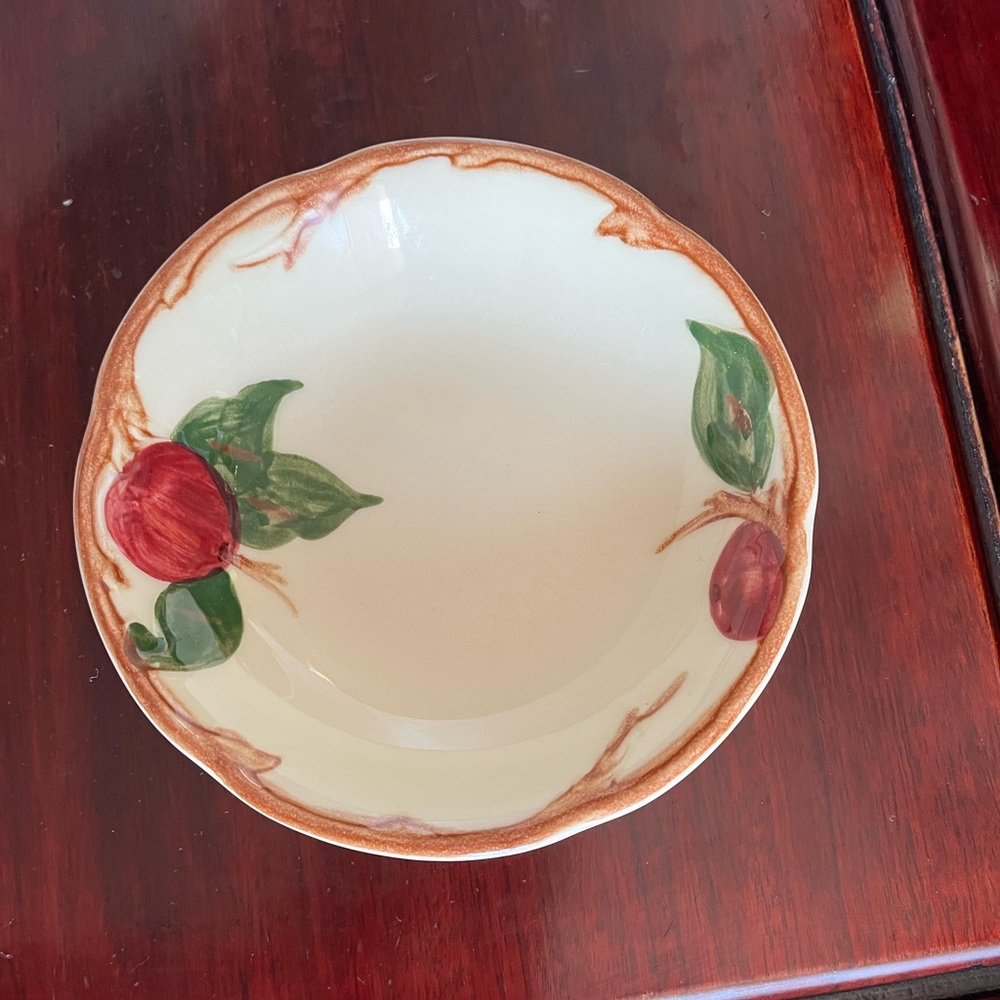 Franciscan Apple Small Berry Bowl Dessert Bowl Fruit Dish made in California